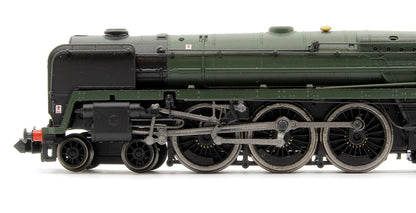 Class 7MT Britannia 4-6-2 Owen Glendower 70010 BR Unlined Green Late Crest