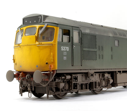 Class 27 BR plain green 5370 (full yellow ends) Diesel Locomotive - Weathered