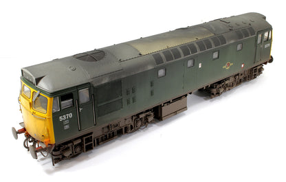 Class 27 BR plain green 5370 (full yellow ends) Diesel Locomotive - Weathered