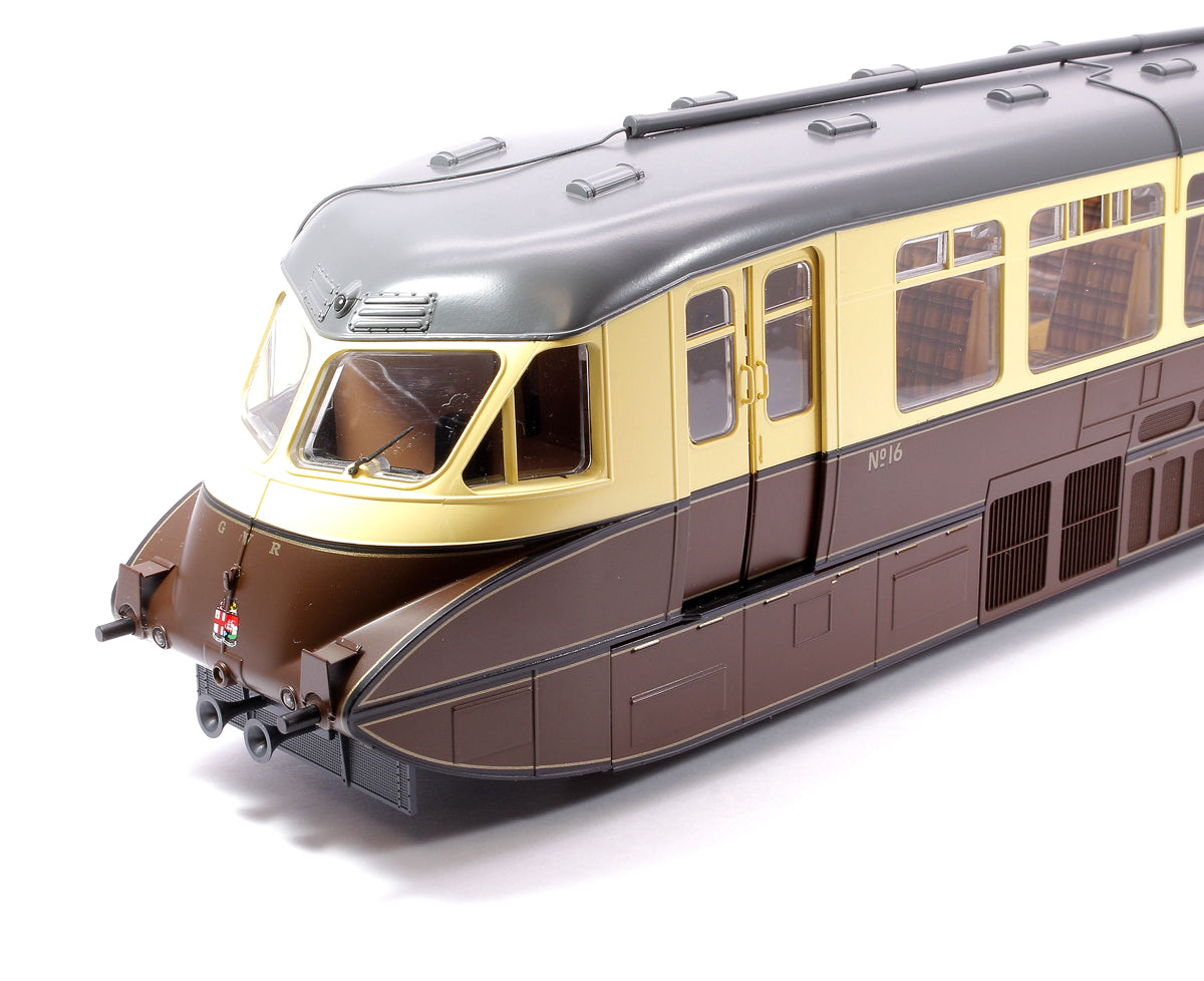 Streamlined Railcar 16 Lined Chocolate & Cream GWR Twin Cities Diesel Locomotive - DCC Fitted