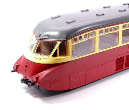 Streamlined Railcar W8W BR Lined Carmine & Cream Diesel Locomotive - DCC Fitted