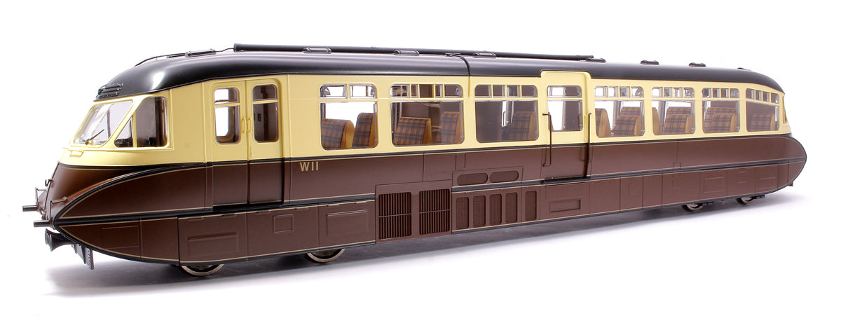 Streamlined Railcar W11 BR Lined Chocolate & Cream Diesel Locomotive