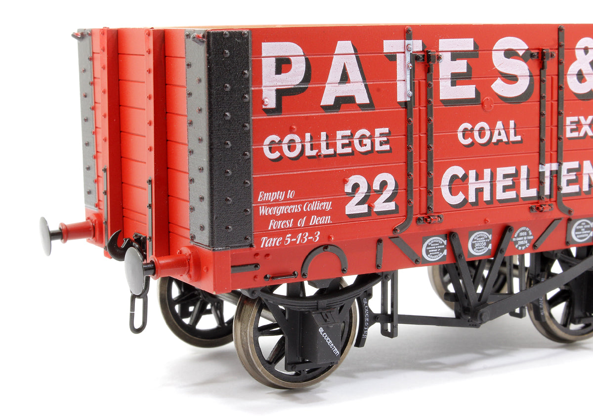 7 Plank 9' Wheelbase 2 Door Pates & Co No 22