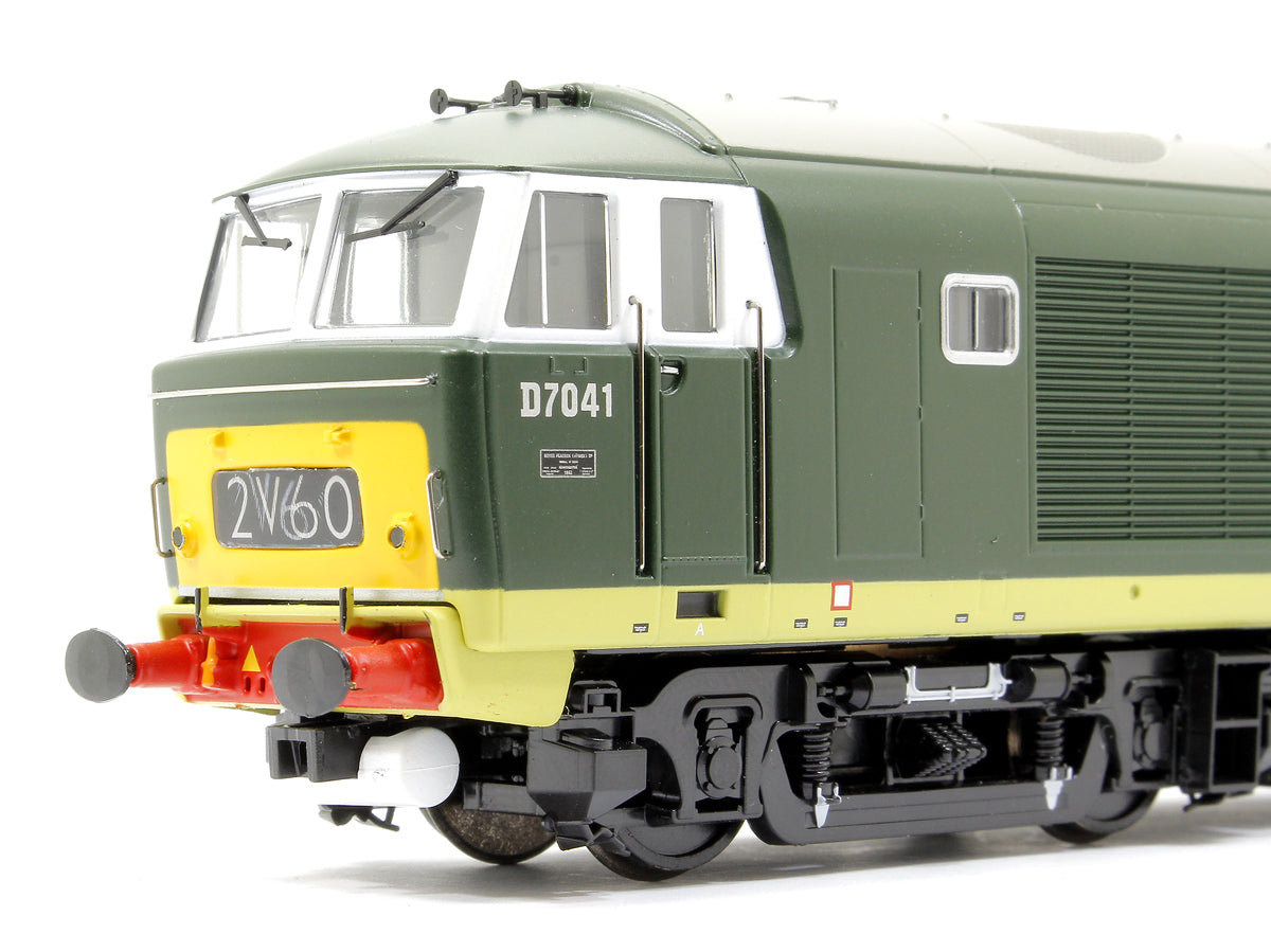 Class 35 BR 'Hymek' BR Green SYP D7041 Diesel Locomotive