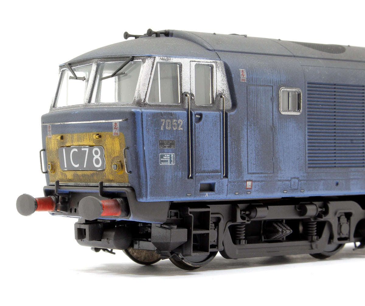 Class 35 BR 'Hymek' Blue SYP 7052 Diesel Locomotive - Weathered