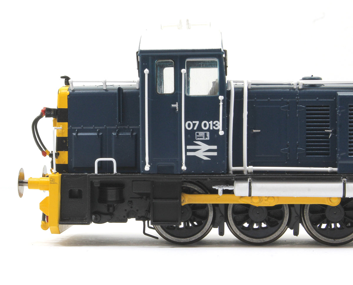 Class 07 013 (V2) BR Blue (White Cab Roof) Diesel Locomotive