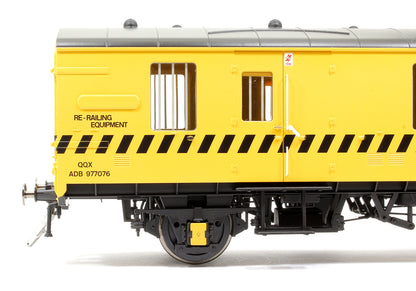 BR Mk1 CCT 4w General Purpose Van in Breakdown Train Unit (BTU) Yellow No.977076