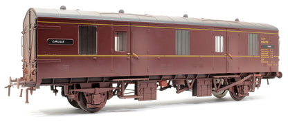 BR Mk1 M94799 CCT 4w General Purpose Van BR Lined Maroon - Weathered