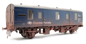 BR Mk1 CCT 4w General Purpose Van BR ’Express Parcels’ blue - Weathered