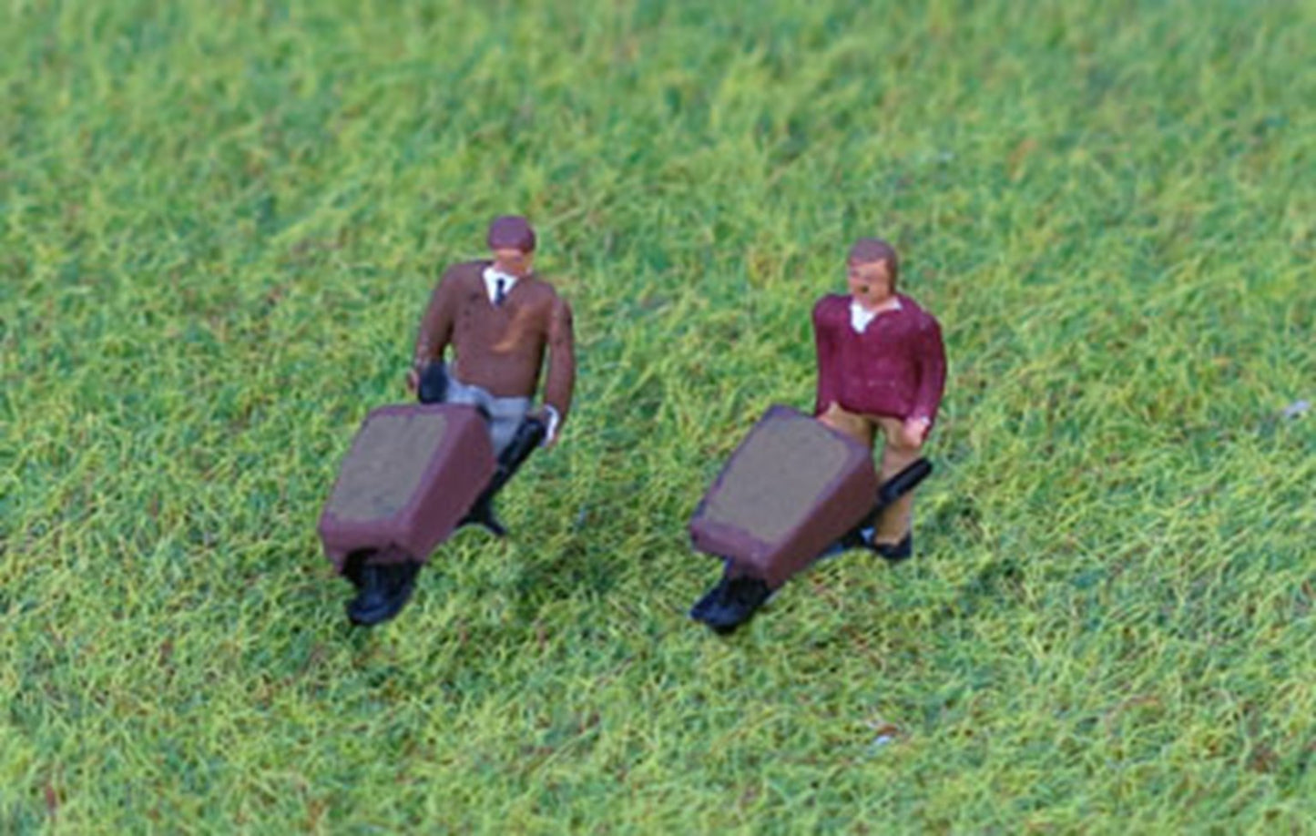 PDC24 P&D Marsh N Gauge Men with Wheelbarrows  - UNPAINTED