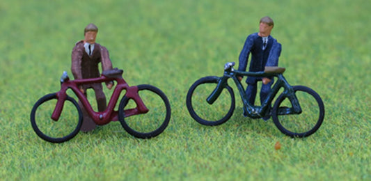  PDZ08 P&D Marsh OO Gauge Painted Cyclists