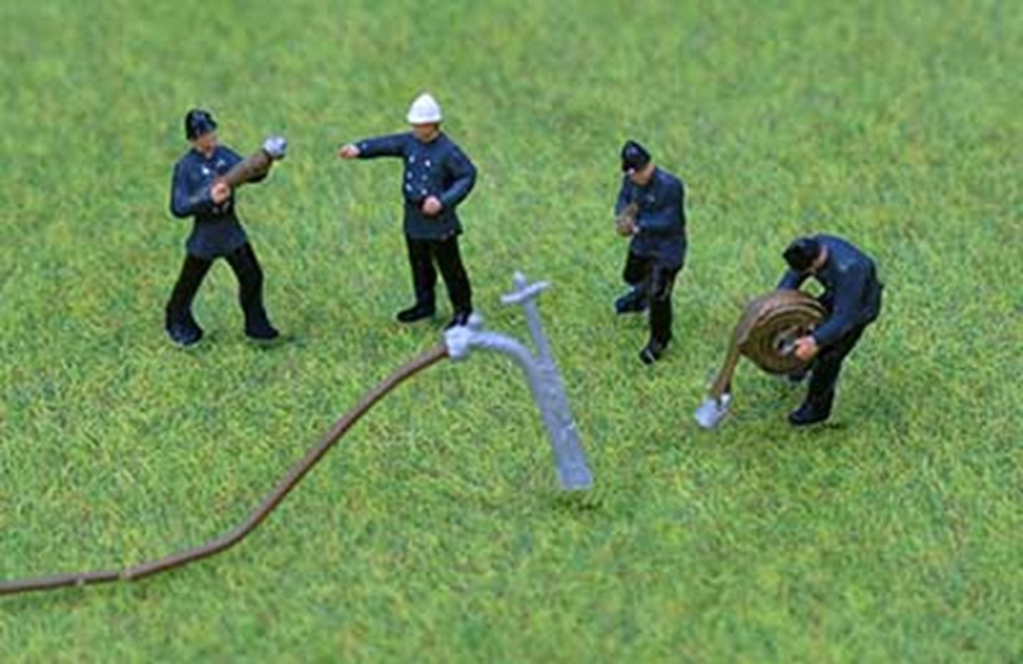 PDZ40 P&D Marsh OO Gauge 1950/60 Fire Crew