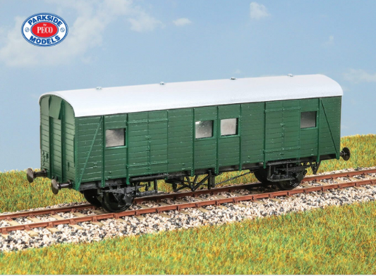 Southern (Ex SECR) PMV Parcels Van Kit