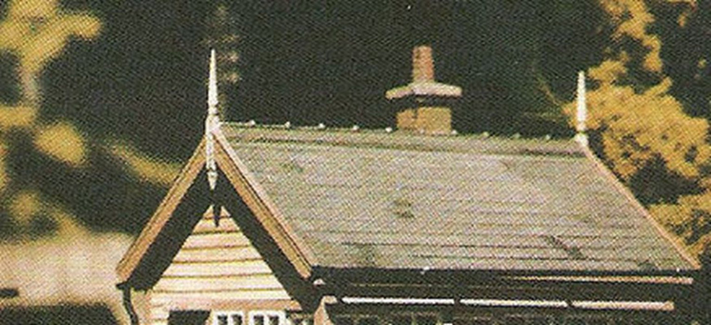 Signal Box Chimney Mouldings (pair)