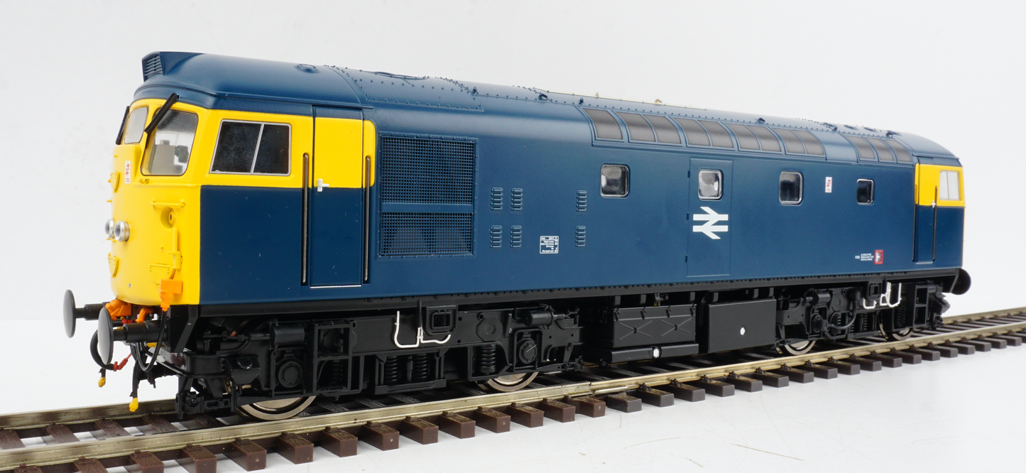 Class 26 BR Blue 26042 (dual braked) Diesel Locomotive