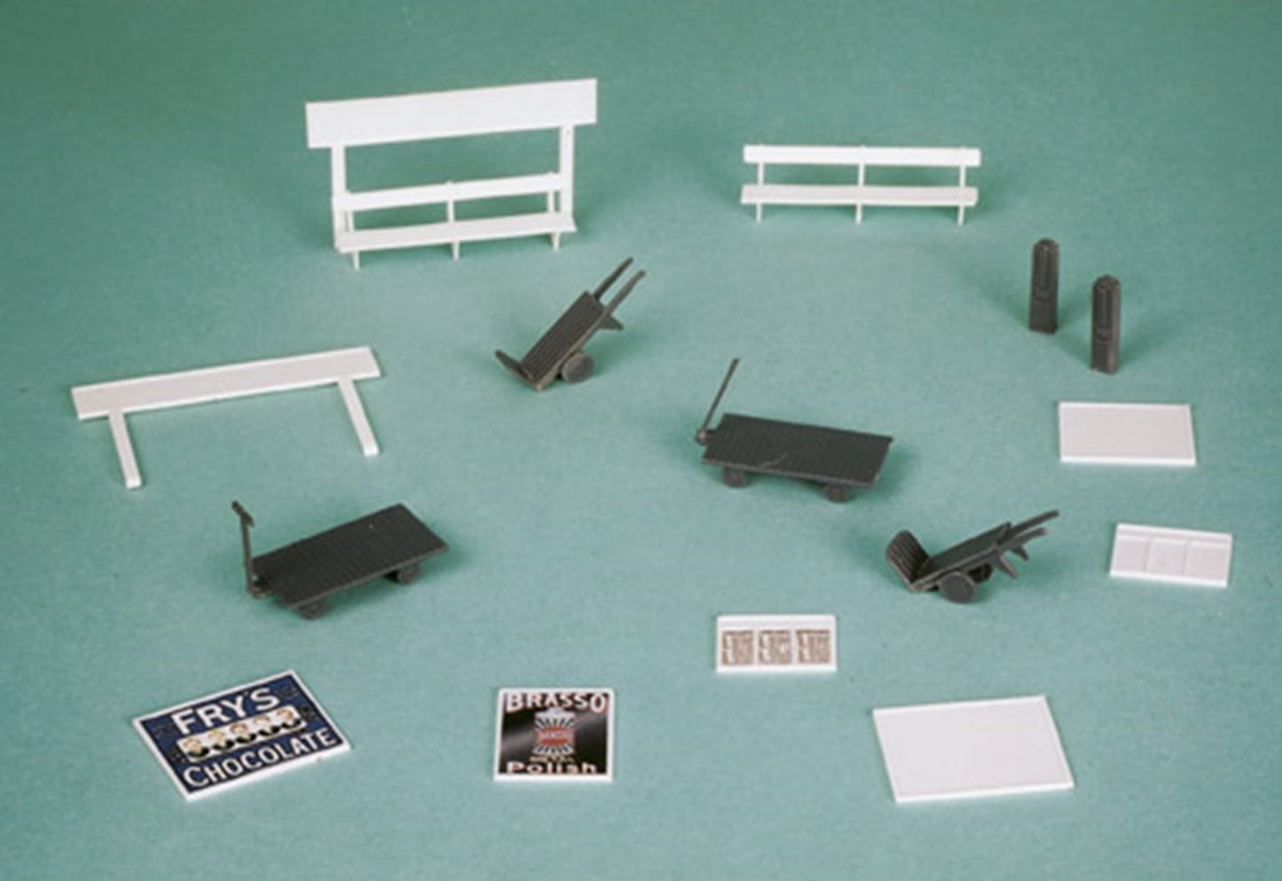 Platform Accessories Kit, nameboards, trolleys etc.