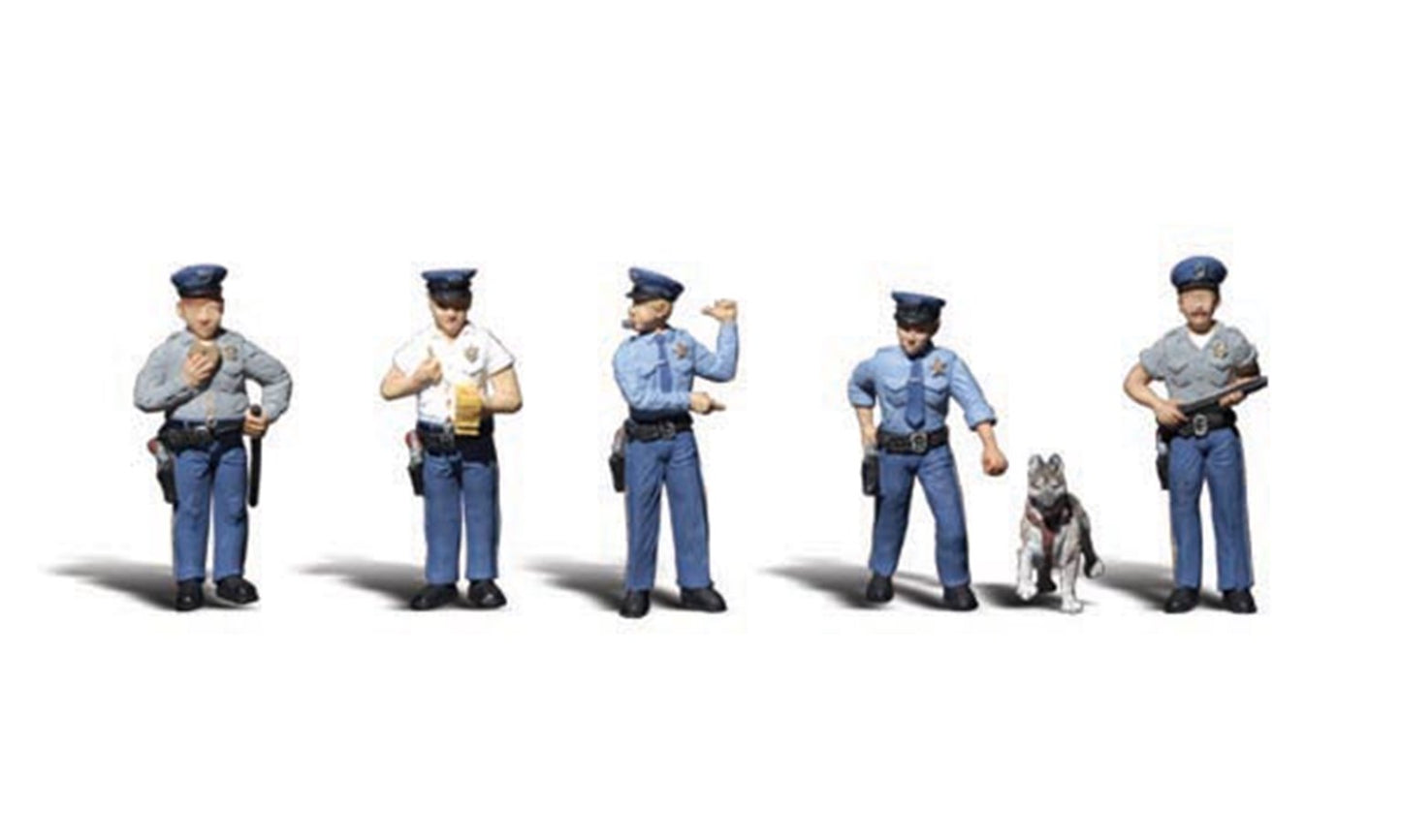 Woodland Scenics - O Gauge Policemen