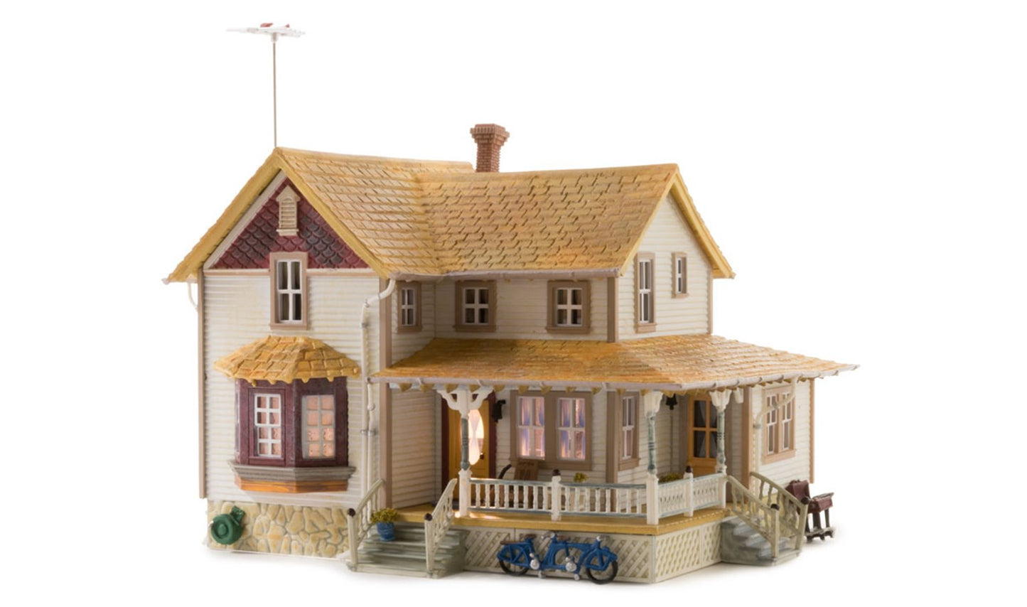 Woodland Scenics - HO Scale Buildings - Corner Porch House