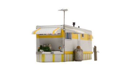 BR5062 Woodland Scenics - HO Scale Buildings - Sunny Days Trailer