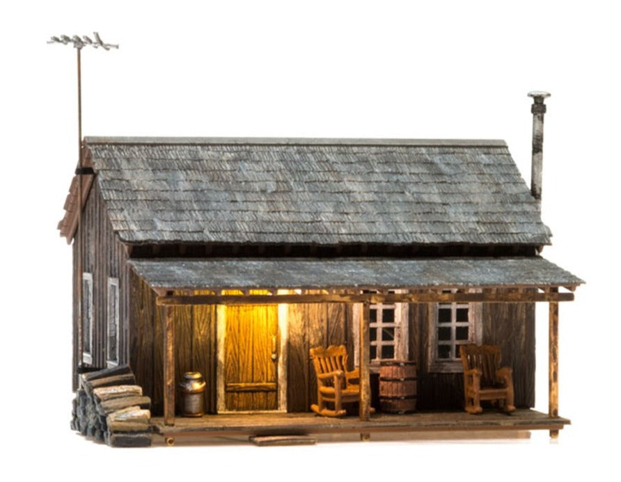 Woodland Scenics - HO Scale Buildings - Rustic Cabin