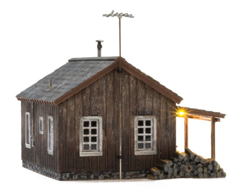 BR5065 Woodland Scenics - HO Scale Buildings - Rustic Cabin