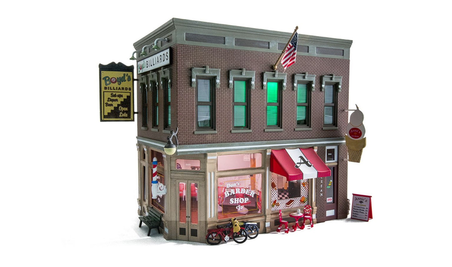 Woodland Scenics - O Gauge Buildings - Corner Emporium