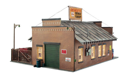 BR5846 Woodland Scenics - O Gauge Buildings - Deuce's Bike Shop