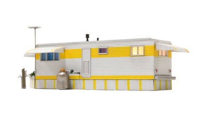 BR5863 WOODLAND SCENICS - O GAUGE BUILDINGS -  Sunny Days Trailer