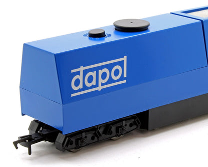 OO / HO Track Cleaner with motorised cleaning heads and vacuum (UK Coupling)