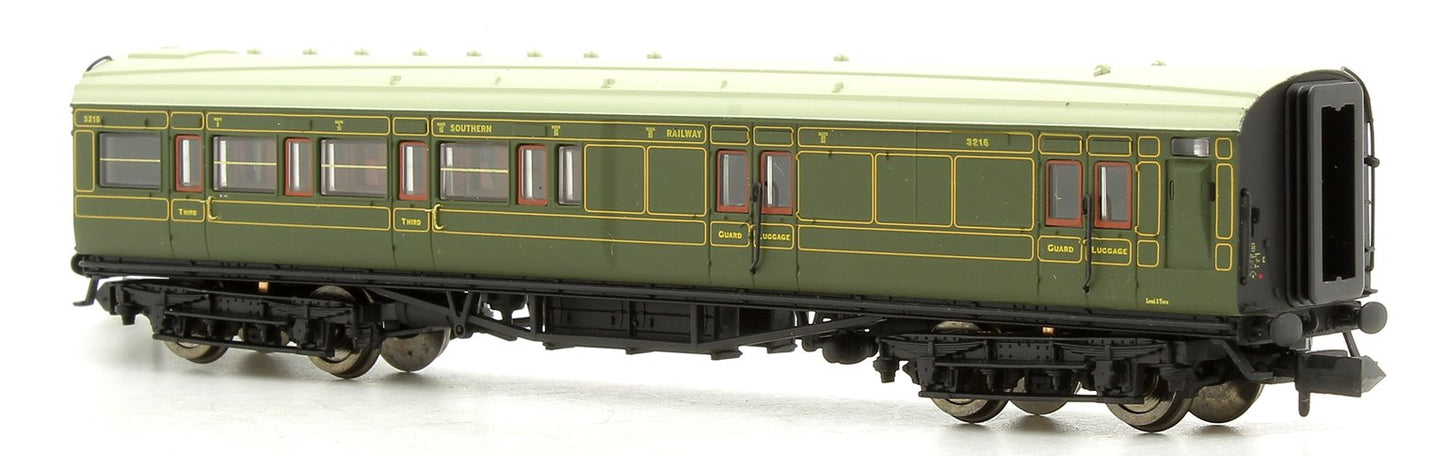 Maunsell Coach SR Brake 3rd Class Lined Green 3215