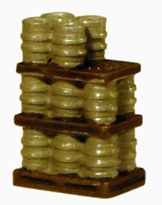 Alloy kegs on pallet - 3 tier part load