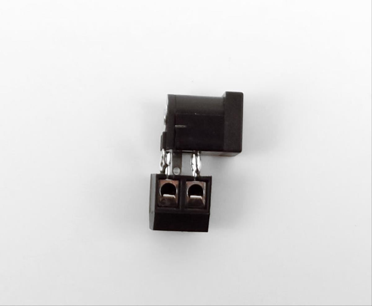 Wall Mounted Transformer - 9v DC (600mA) for Accessories