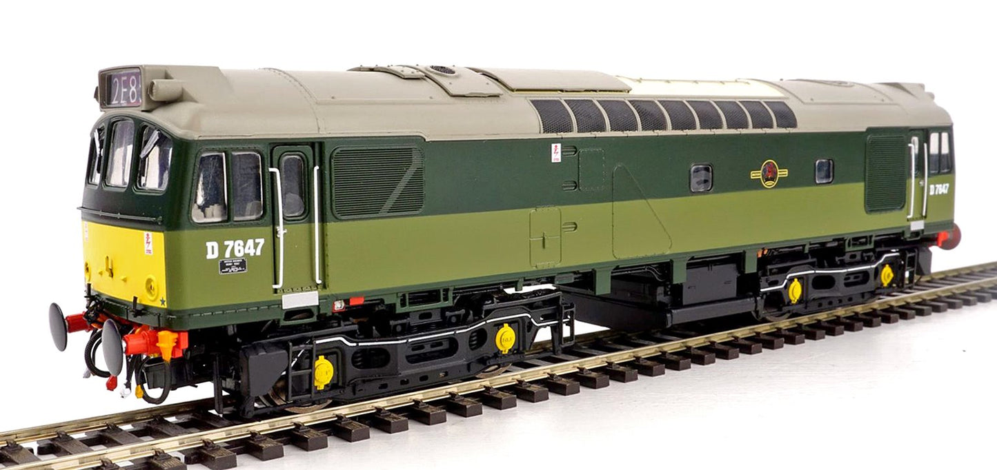 Class 25/3 - D7647 BR Two Tone Green with small yellow panels