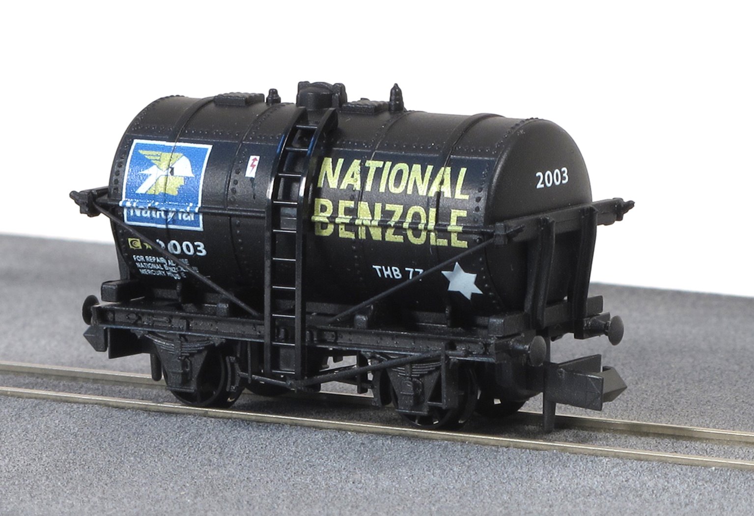 4-wheel 10ft tank wagon "National Benzole" in black