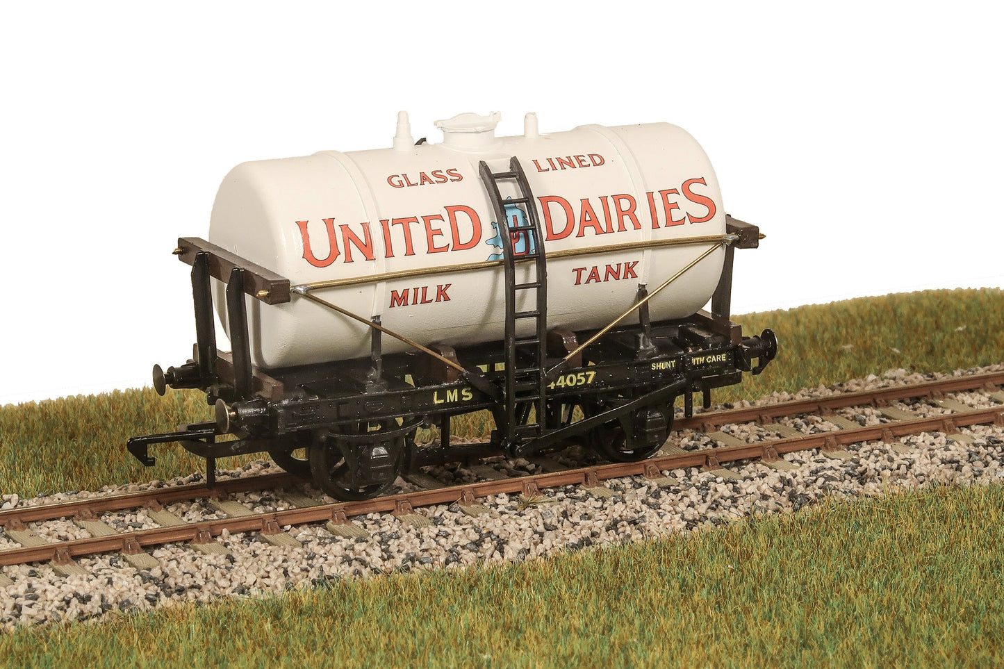 OO/4mm scale 10ft tank wagon Kit - Milk Tank