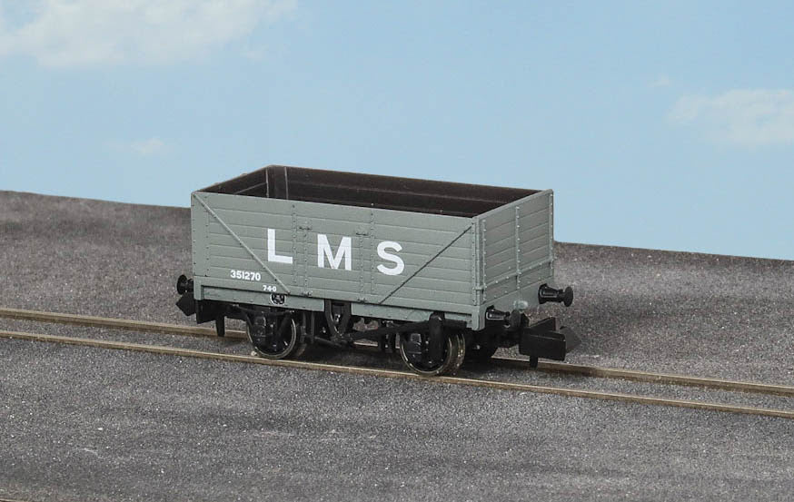 9ft 7 plank open wagon, LMS, grey No.351270