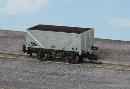 9ft 7 plank open wagon, BR, grey No.72521