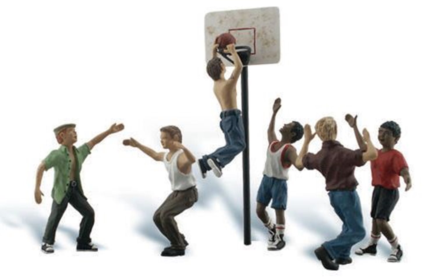 Woodland Scenics WA2207 N Gauge Figures - Shootin' Hoops